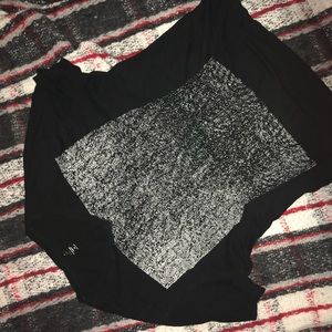 🕊Black & White T-Shirt *PRICE JUMP ‼️